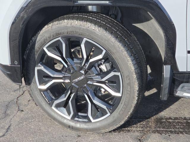 2024 GMC Sierra EV Denali Edition 1