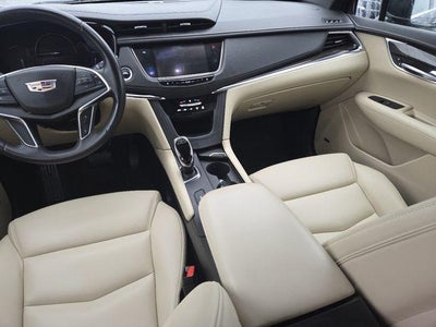 2017 Cadillac XT5 Base