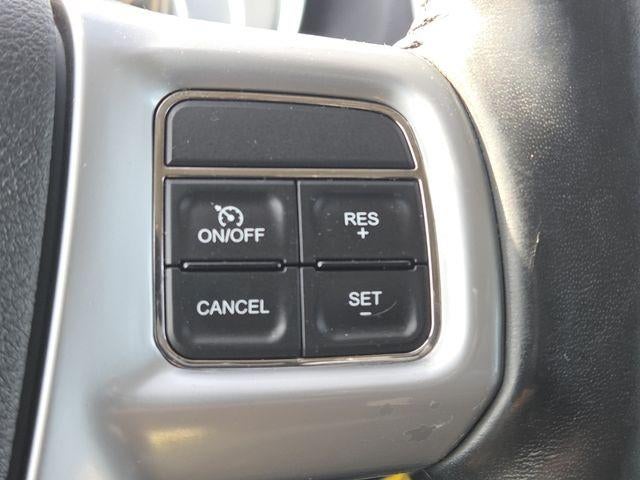 2013 Chrysler Town & Country Touring-L