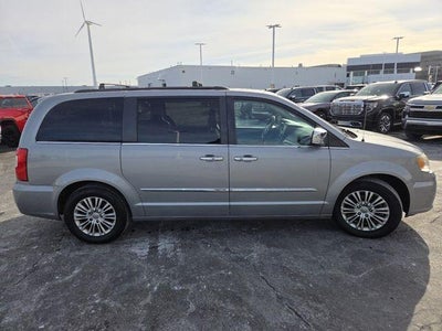2013 Chrysler Town & Country Touring-L