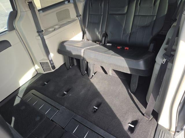 2013 Chrysler Town & Country Touring-L