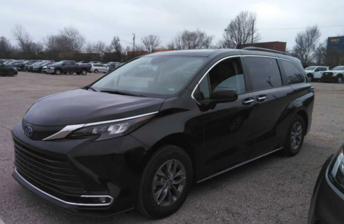 2024 Toyota Sienna XLE