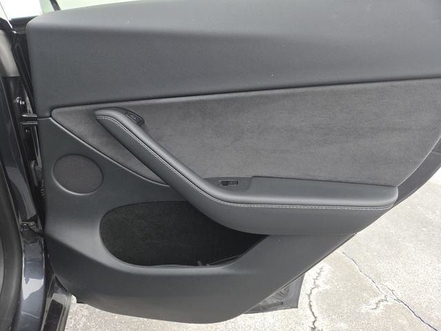 2025 Tesla Model Y Long Range