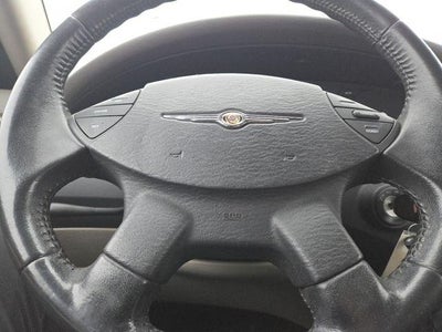 2005 Chrysler Pacifica Base