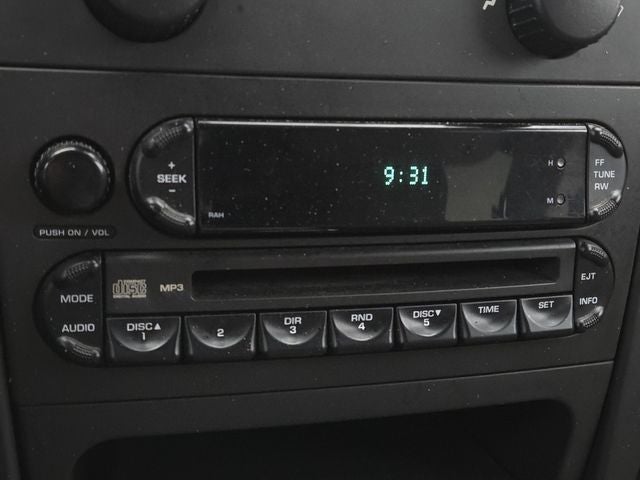 2005 Chrysler Pacifica Base