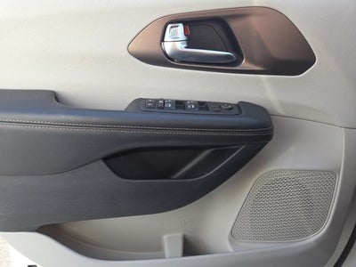 2019 Chrysler Pacifica Touring L Plus