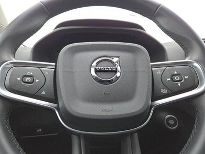 2025 Volvo XC40 B5 Plus Dark Theme