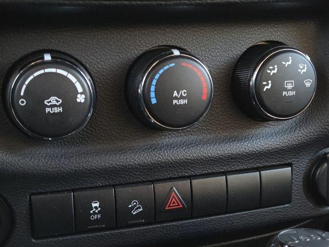 2014 Jeep Wrangler Unlimited 4WD 4dr Sport