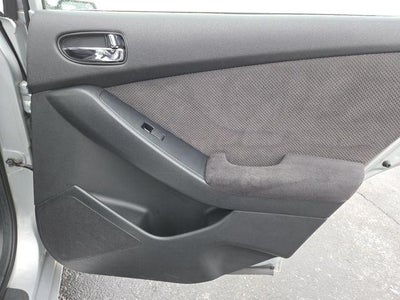 2009 Nissan Altima 4dr Sdn I4 CVT 2.5 S