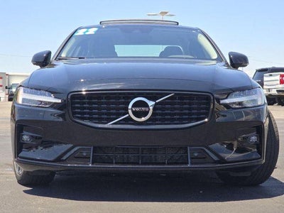 2022 Volvo S60 B5 AWD Momentum