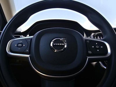 2022 Volvo S60 B5 AWD Momentum