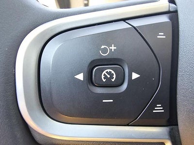 2022 Volvo S60 B5 AWD Momentum